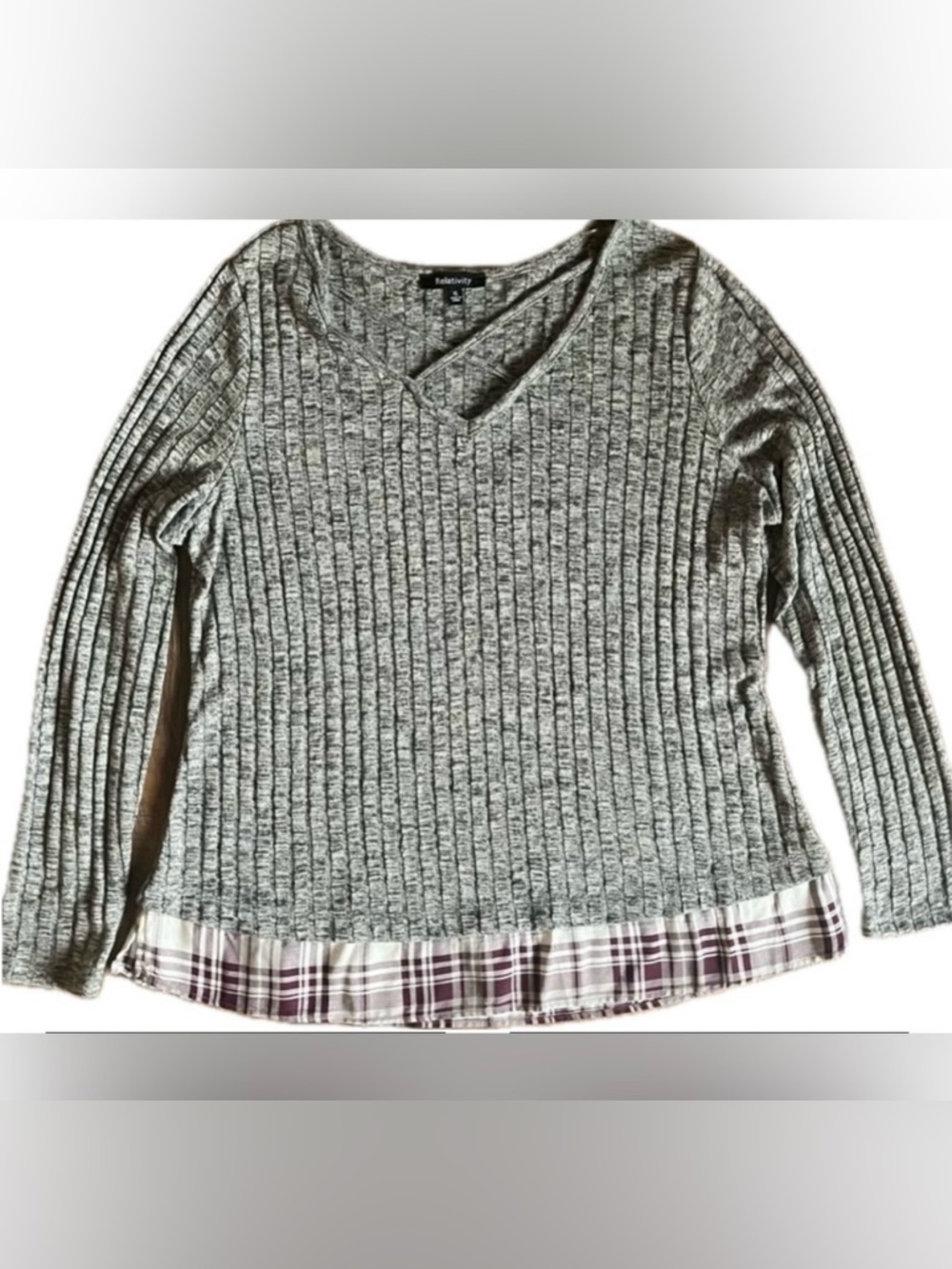 Relativity gray long sleeve ribbed shirt with plaid hem. NWOT. Women’s size XL